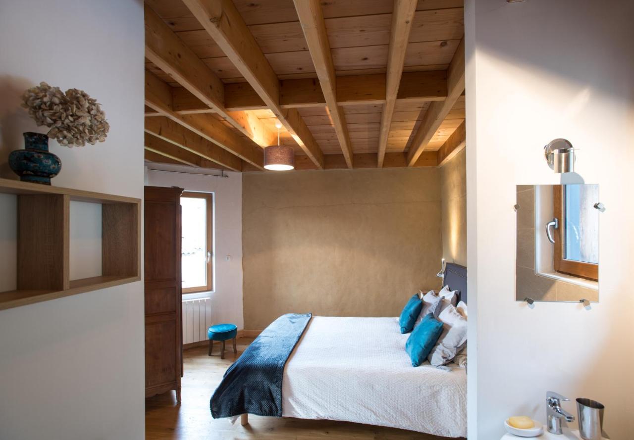 Wood Bed & Breakfast *